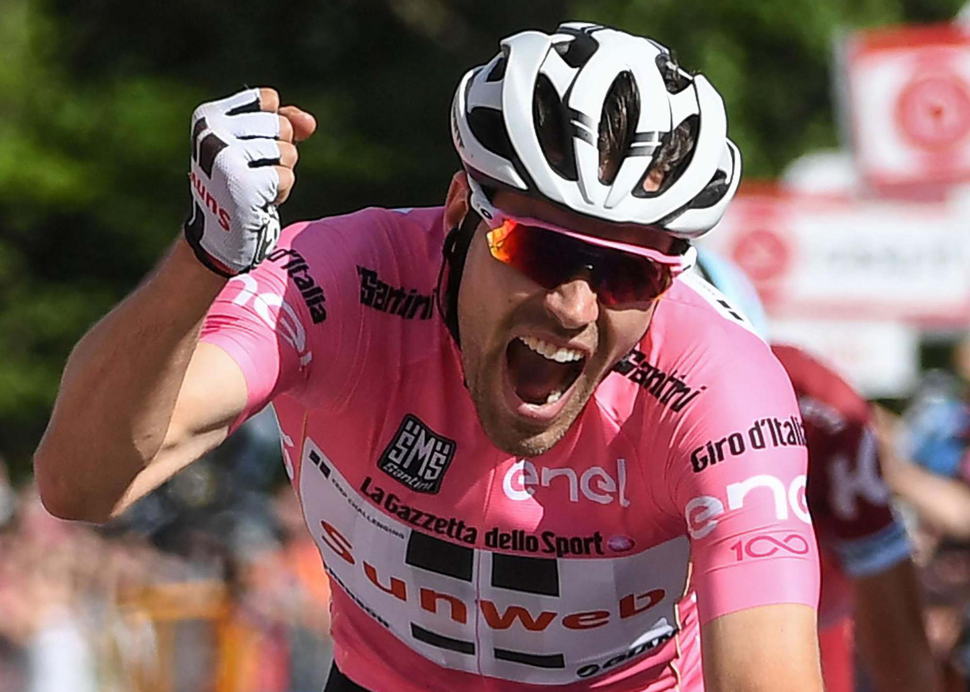 Tom Dumoulin víťazom 1. etapy Giro d'Italia