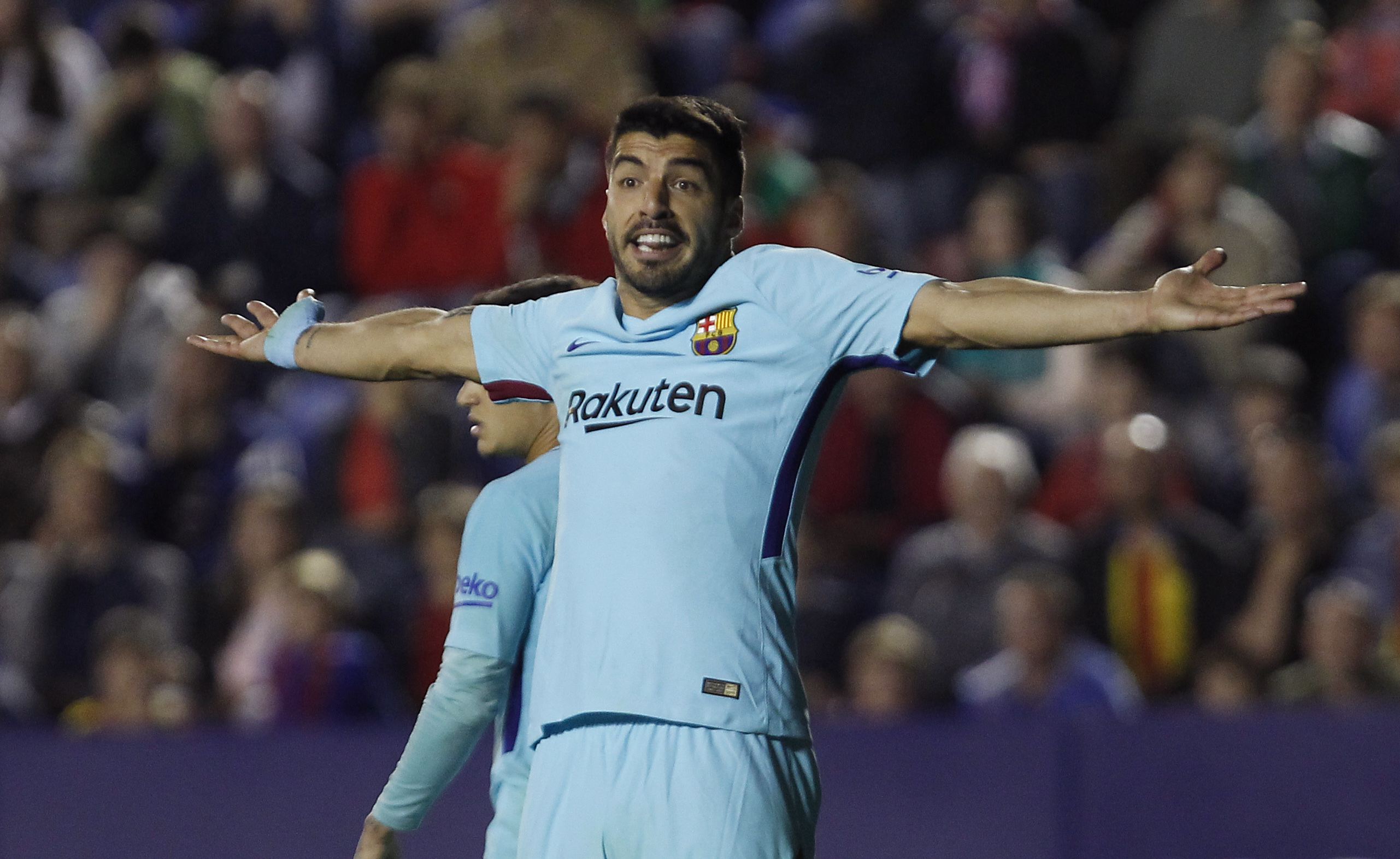 Luis Suarez v zápase Levante - FC Barcelona