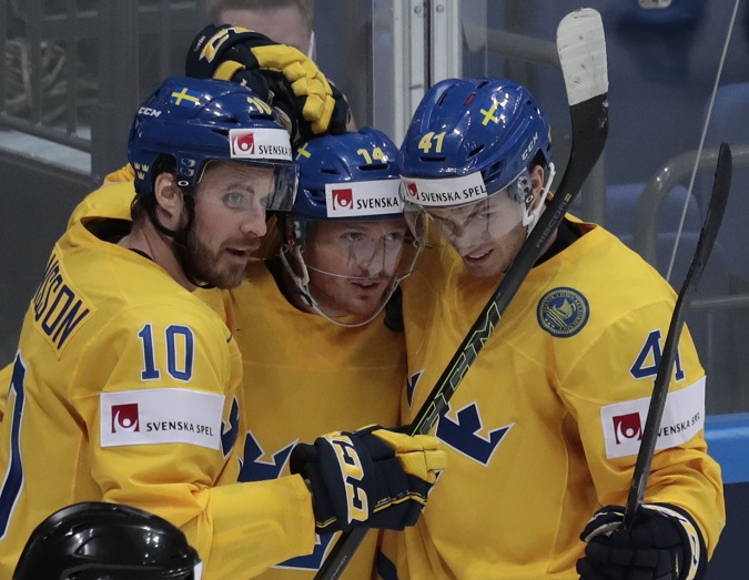 Švédi vo štvrťfinále MS zdolali Lotyšsko