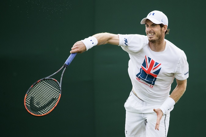 Andy Murray sa po takmer ročnej prestávke vráti na turnaji ATP v londýnskom Queen's Clube