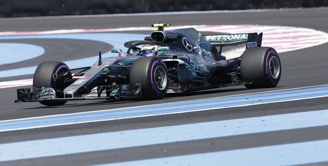 Valtteri Bottas predĺžil spoluprácu s tímom F1 Mercedes na rok 2019