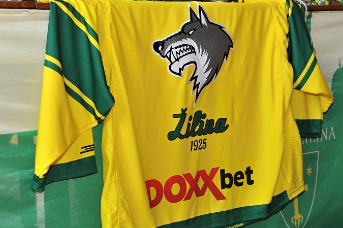 Slovenská asociácia hráčov ľadového hokeja pomohla vyriešiť situáciu okolo nevyplatenia hráčov v klube MsHK Žilina