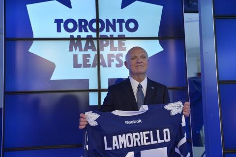 Lou Lamoriello končí na poste generálneho manažéra javorových listov