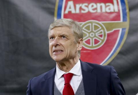 Wengerov posledný duel na lavičke Arsenalu na Old Trafford