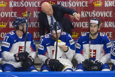 Tréner slovenských hokejistov Craig Ramsay