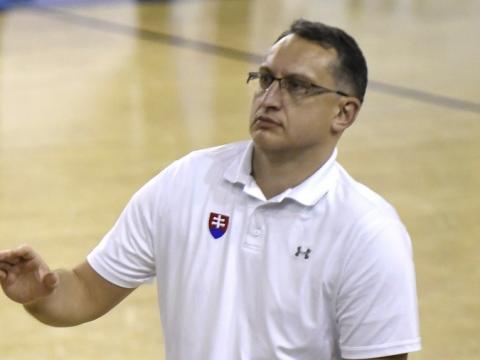 Peter Torda povedie basketbalistov MBK Baník Handlová