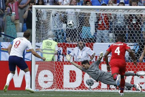 Harry Kane strelil Paname hetrik