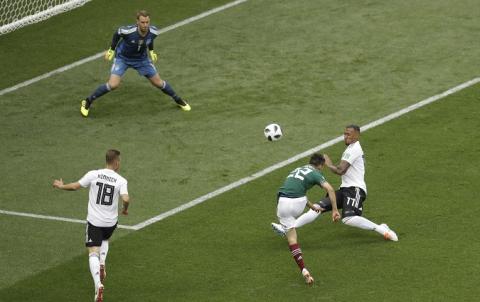 Tréner Nemecka Joachim Löw po prehre s Mexikom nepanikári