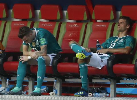 Nemecko titul neobháji, v skupine skončilo posledné