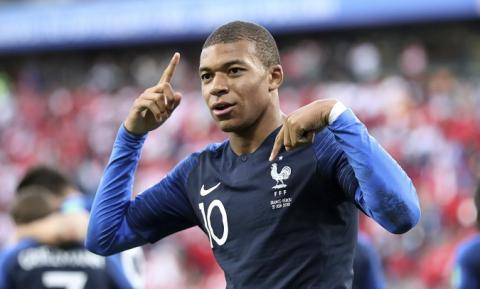 Kylian Mbappe bol ústrednou postavou Francúzska v úvodnom osemfinále MS 2018 proti Argentíne